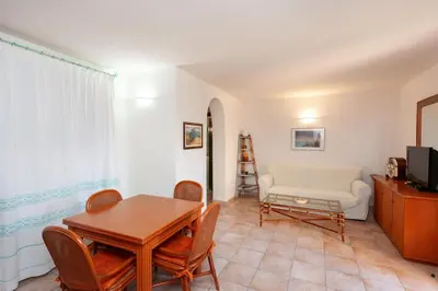 TV o dispositivi per l'intrattenimento presso Taverna Perla Marina 3