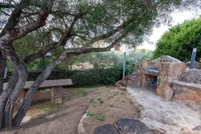 Giardino di Taverna Perla Marina 4