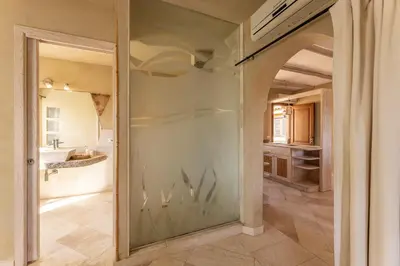 Letto o letti in una camera di Relaxing BaiaDeBahas 1BedApt Bilo4 sleeps 4