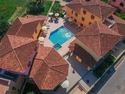 Piscina di Idyllic Residence Cala Viola B3 1 BedApt sleeps 3 o nelle vicinanze