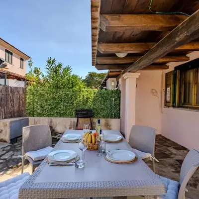 5min dalla Spiaggia La Cinta - Villetta Elegante a San Teodoro