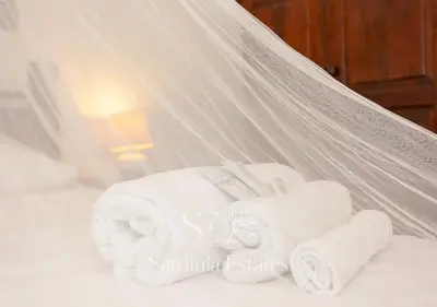 Letto o letti in una camera di Villa Sandalia - 10m to the beach