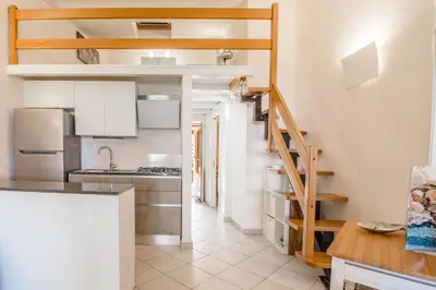 Cucina o angolo cottura di GuestHost - Sea view APT, pool & parking!