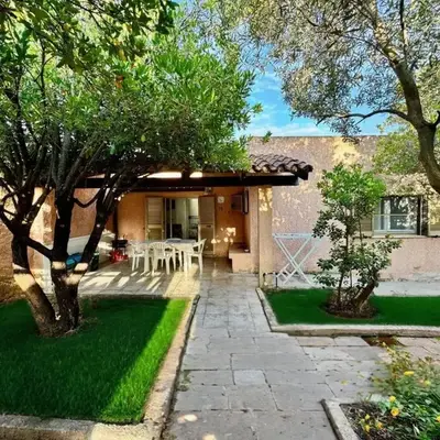 Mirto Beachside Apartment - 2BR - Wi-Fi - AC - 100m from the Beach - BBQ - Parking