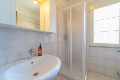 Bagno di Apartment with garden