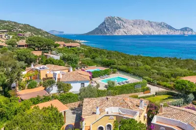 Paesaggio naturale nelle vicinanze della villa