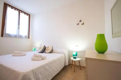 Letto o letti in una camera di Girasole