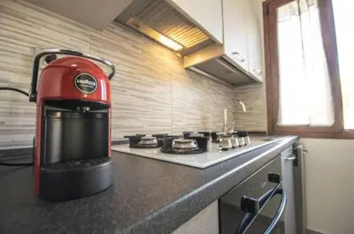 Cucina o angolo cottura di Emil's Vacation Home La Caletta