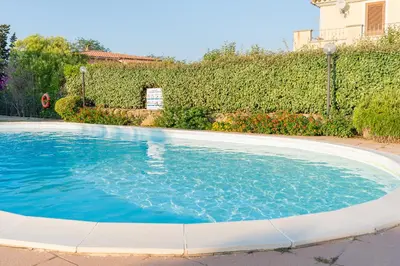Piscina di Green Residence Bados Mare o nelle vicinanze