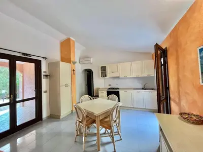 Cucina o angolo cottura di Casa vacanza San Teodoro