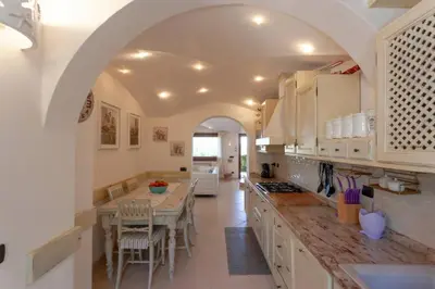 Cucina o angolo cottura di Luxury Seaview Villa - Villa Marinella