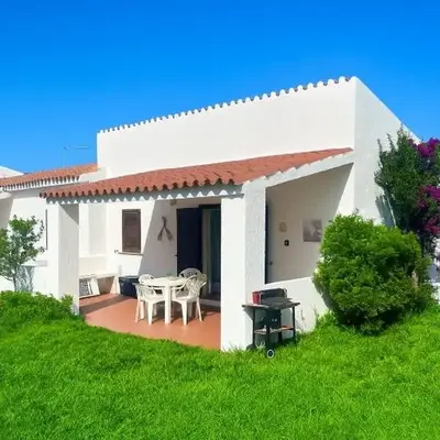 Seadas Garden Home - Beach 2 min away - Wi-Fi - AC - Parking - BBQ - Pet Friendly