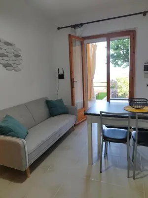 Area soggiorno di Icore a mare IUN T7289