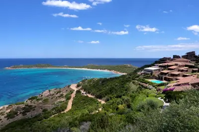 Paesaggio naturale nelle vicinanze della villa