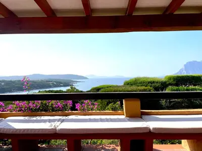 Paesaggio naturale nelle vicinanze della villa