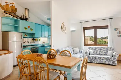 Cucina o angolo cottura di Casa Laura al mare con piscina