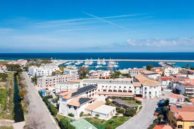 Vista generica sul mare o vista sul mare dall'interno dell'hotel