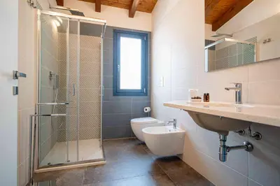 Bagno di Luxury Home La Cinta