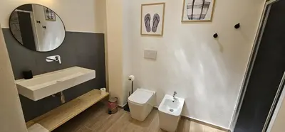 Bagno di Derosas House