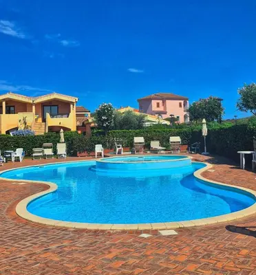 Piscina di La Bougainville Garden & Pool o nelle vicinanze