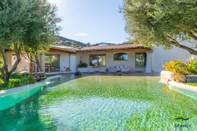 Piscina di D&v Luxury Home - By Searly o nelle vicinanze