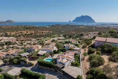 Paesaggio naturale nelle vicinanze della villa