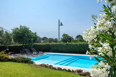 Piscina di Sardegna è - Beach Rooms LE o nelle vicinanze