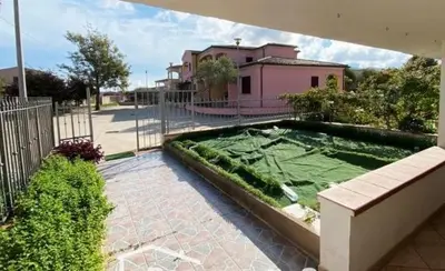 Giardino di Free Parking San Teodoro 4 from the sea BBQ