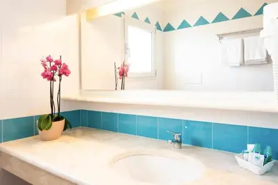 Bagno di Charming Baia Marina with Stunning Views 1BR