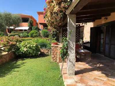 Giardino di Appartamenti Baia Smeralda
