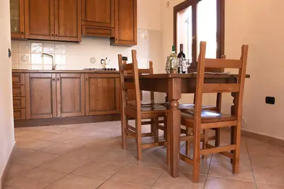 Cucina o angolo cottura di Spacious apartment with shared pool