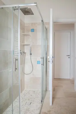 Bagno di Bellevue 36B by Klodge