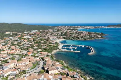 Paesaggio naturale nelle vicinanze della villa