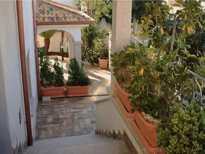 Giardino di Apartment Golf von Orosei - Irgoli by Interhome