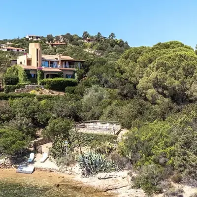 Villa La Torretta - Waterfront & Direct Beach Access