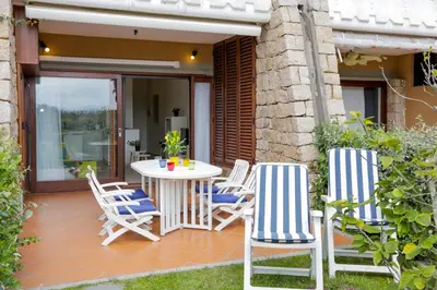 Giardino di La Casa di Giuliano Salina Bamba San Teodoro