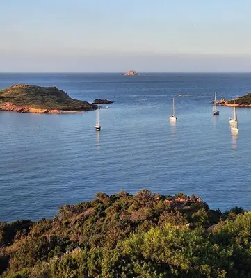 Paesaggio naturale nelle vicinanze della casa vacanze