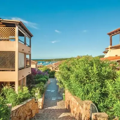 Apartment 6 beds with SEA VIEW in Marinella just 300 mt from the beach