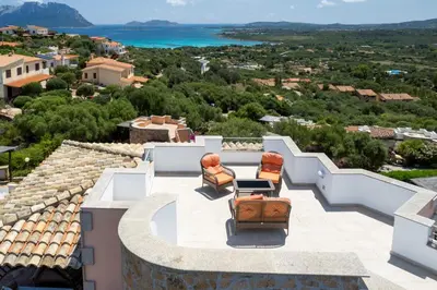 Paesaggio naturale nelle vicinanze della villa