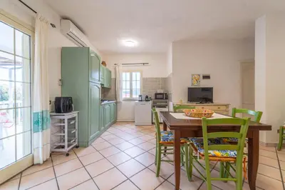 Cucina o angolo cottura di Brorent Dimora Pascoli 4