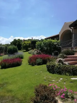 Giardino di Villa Lilly 2