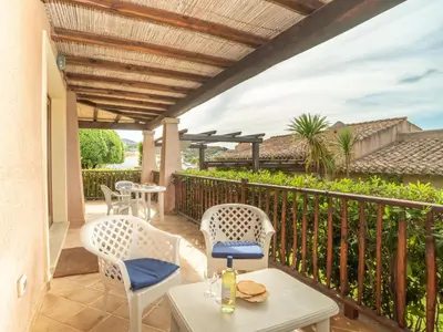 Balcone o terrazza di Holiday Home Acacia 2 - Vista Village by Interhome