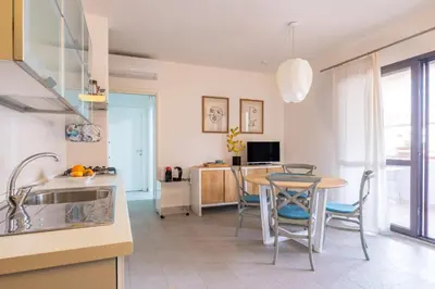Cucina o angolo cottura di Orosei Home Holidays - I fiori