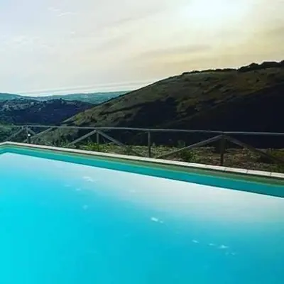 Piscina di Azienda Agrituristica La Janna di la Faj o nelle vicinanze