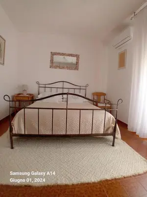 Letto o letti in una camera di casa del Sole