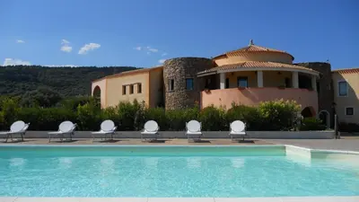 Piscina di Maria Caderina Green Village o nelle vicinanze