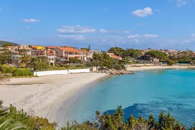 Paesaggio naturale nelle vicinanze della villa
