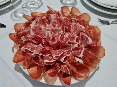 Cibo presso l'agriturismo o nelle vicinanze