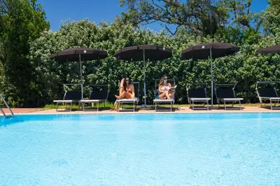 Piscina di Li Suari Club Village o nelle vicinanze