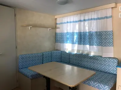 Area soggiorno di Camping Car Palmasera